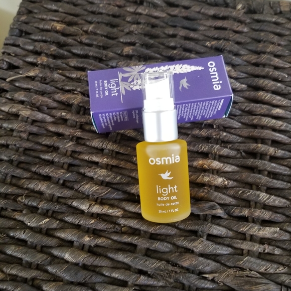 Osmia light body oil